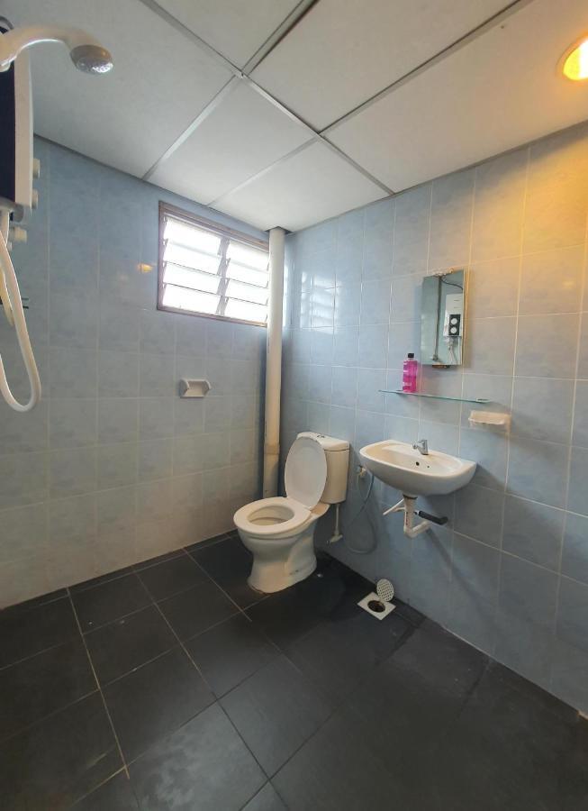 Highway Budget Hotel ايبوه المظهر الخارجي الصورة